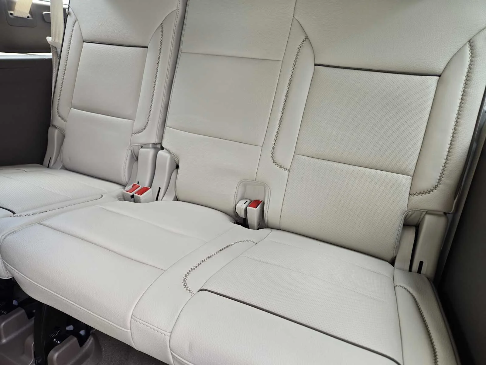 2026 GMC Yukon XL Denali - Photo 19