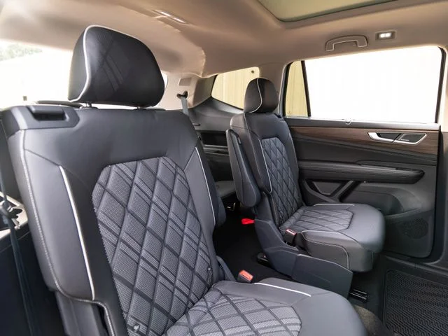 New 2026 Silver Volkswagen 2.0T SEL Premium R-Line image 35