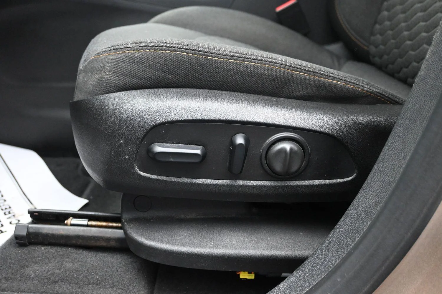 Used 2018 Sandy Ridge Metallic Chevrolet LT image 20