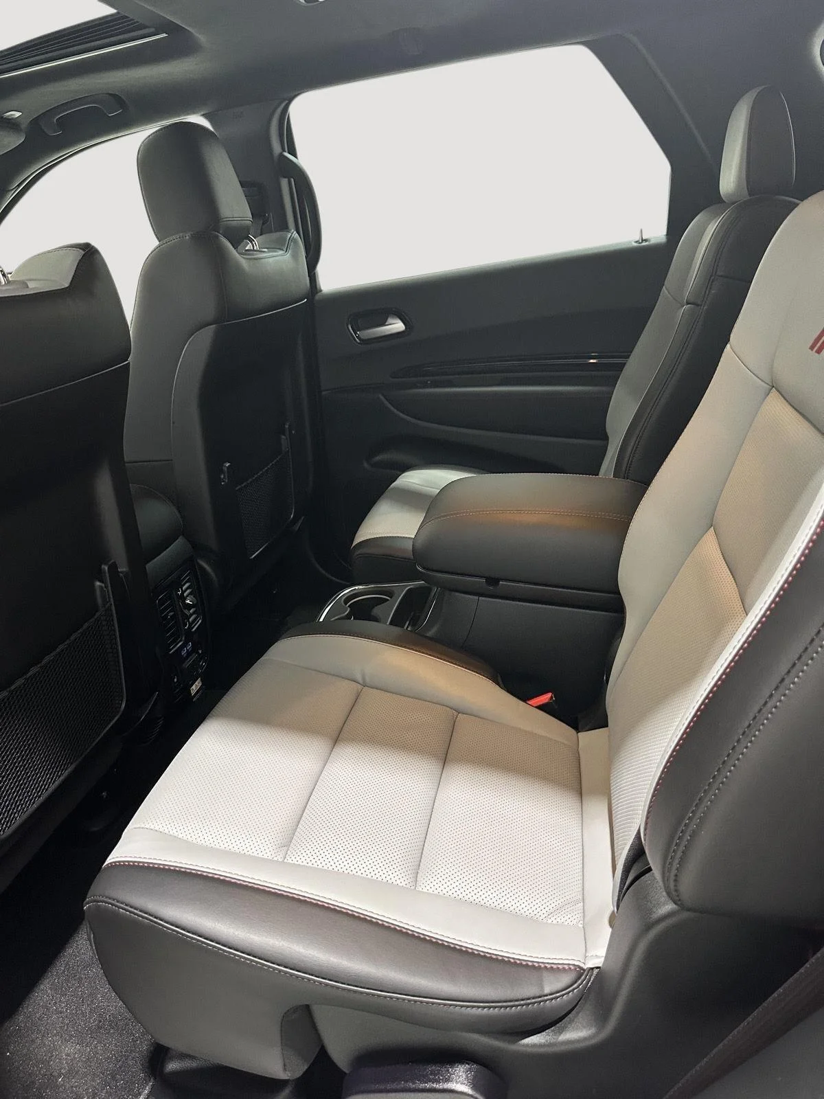 Used 2024 Vapour Grey Dodge Citadel image 20
