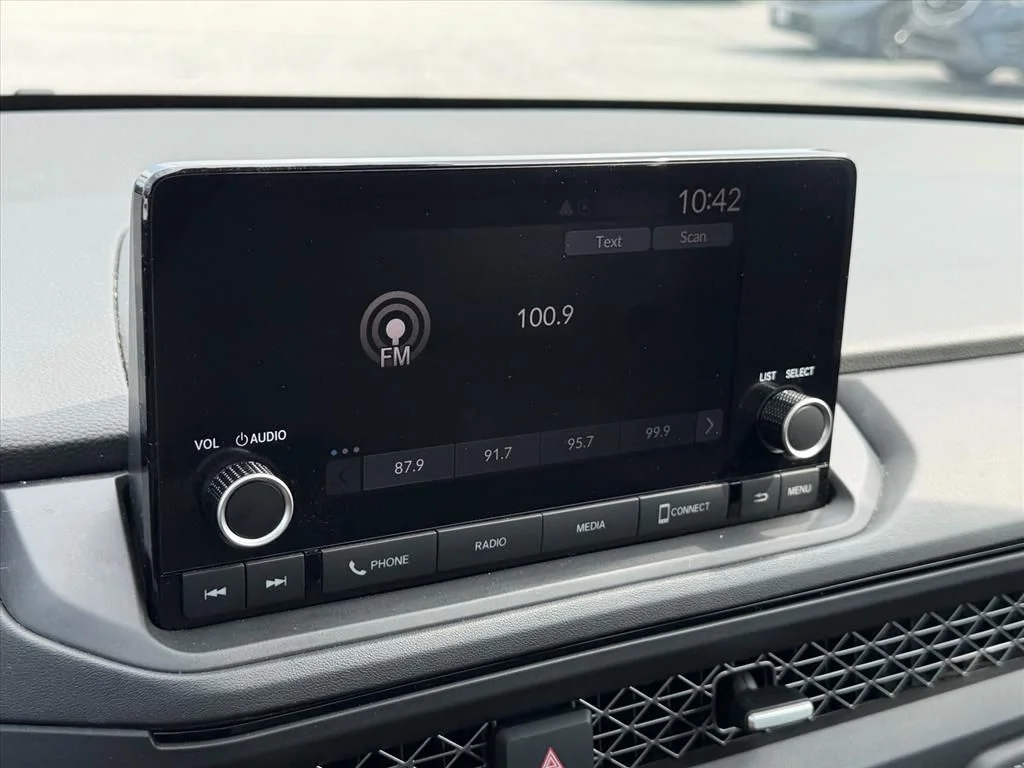 Used 2023  Honda EX image 22