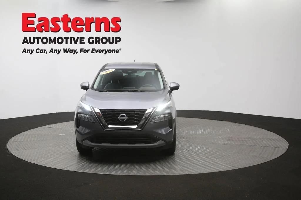 Used 2023 Gray Nissan SV image 51