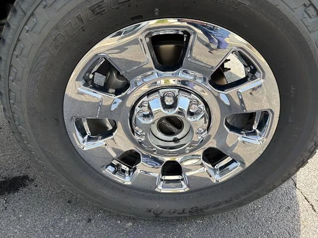 New 2026 Star White Metallic Tri-Coat Ford F-350® King Ranch® image 43