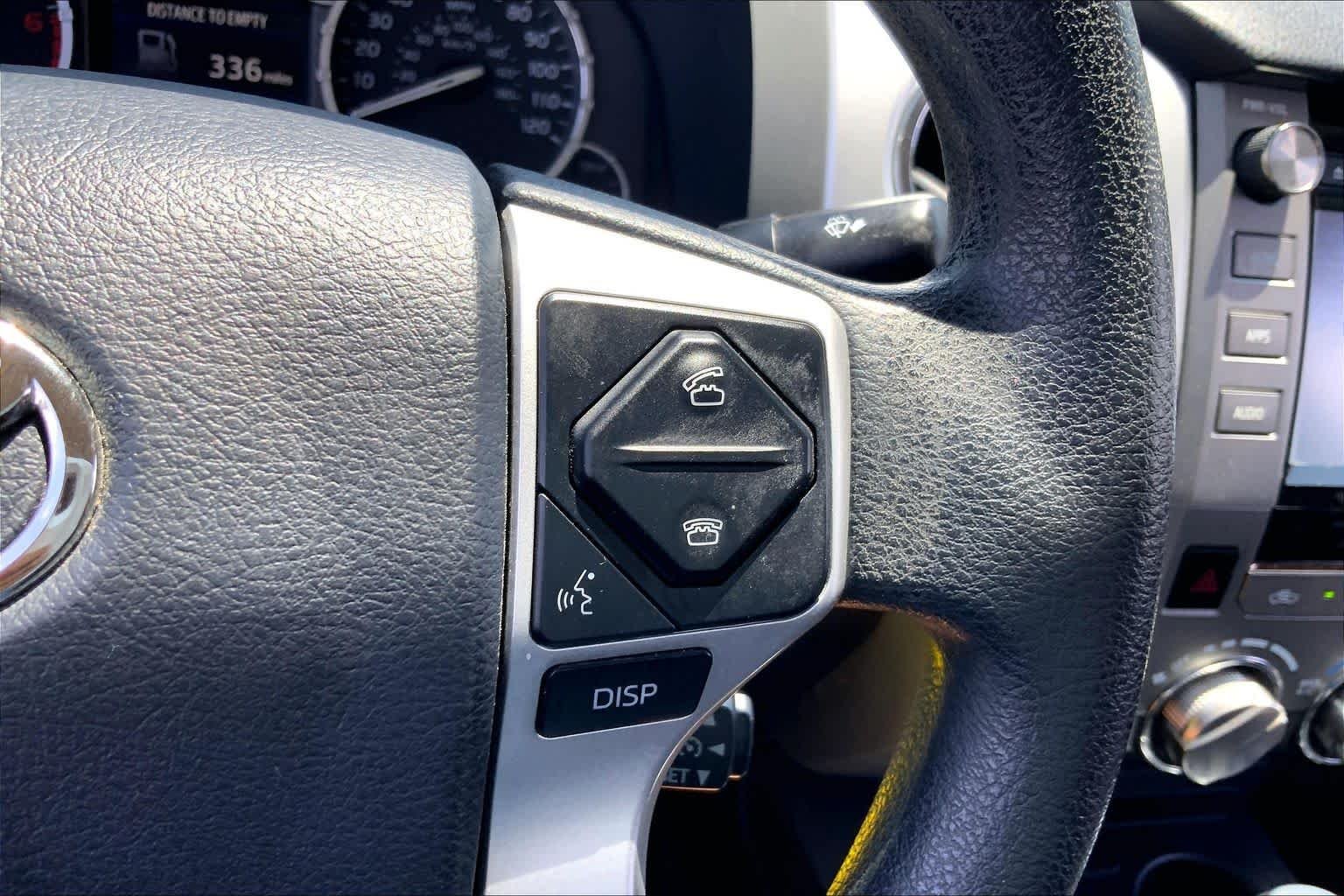 Used 2017 Super White Toyota SR5 image 25