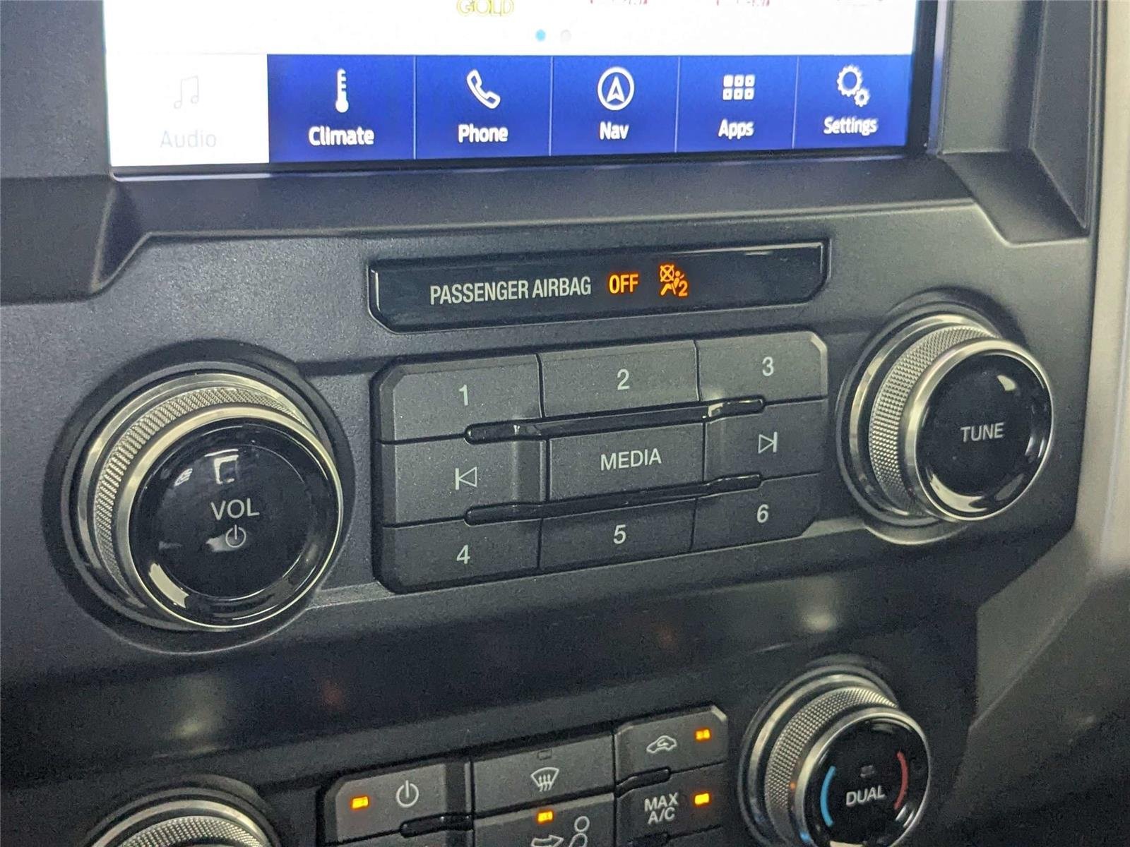 Used 2019 Agate Black FORD  image 22