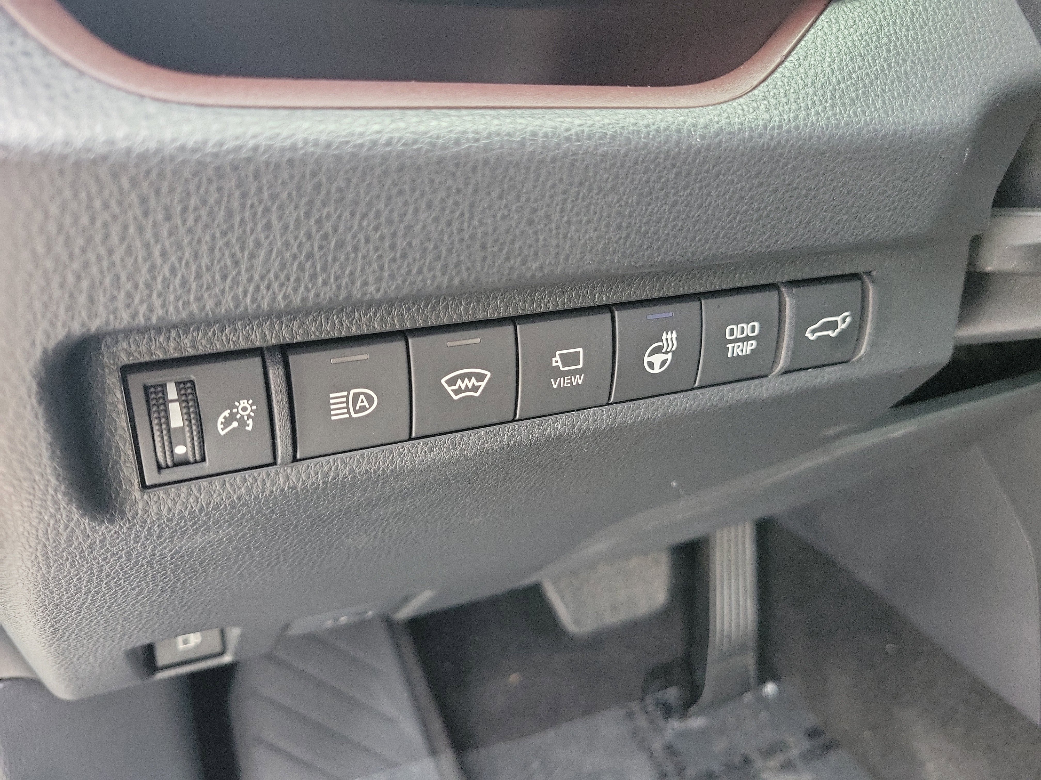 Used 2024 Pearl Toyota Hybrid Limited image 28