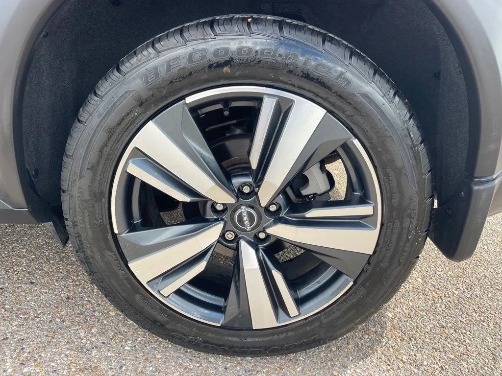 Certified Used 2023 Blue Nissan SL image 18