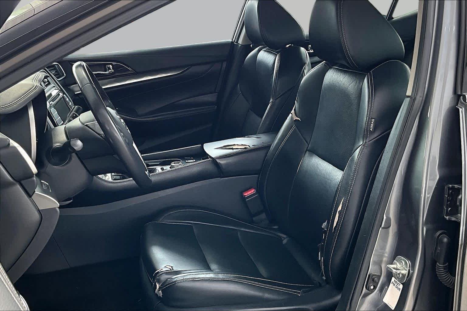 Used 2020 Gun Metallic Nissan SV image 8