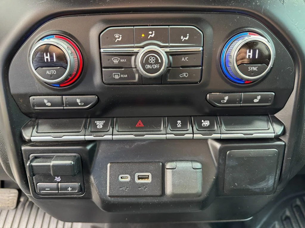 2022 Chevrolet Silverado 3500HD LT - Photo 40