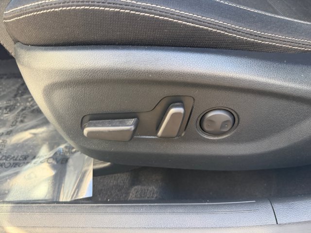 Used 2022 Silver Kia LX image 9