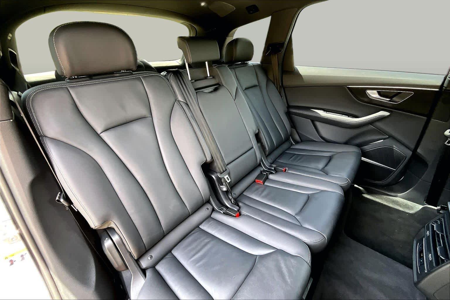 Used 2025 Carrara White Audi Premium Plus image 20