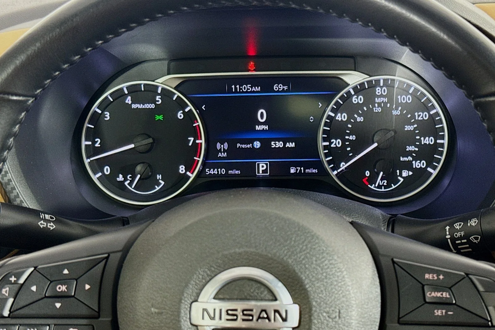 Used 2021 Rosewood Metallic Nissan SV 2.0 CVT image 19