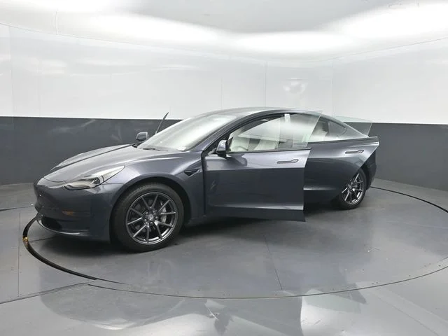 Used 2022 Black Tesla Base image 28
