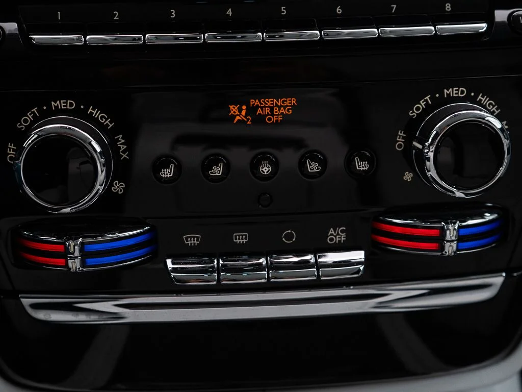 Certified Used 2023 Bespoke Crystal over Arctic White Rolls-Royce  image 44