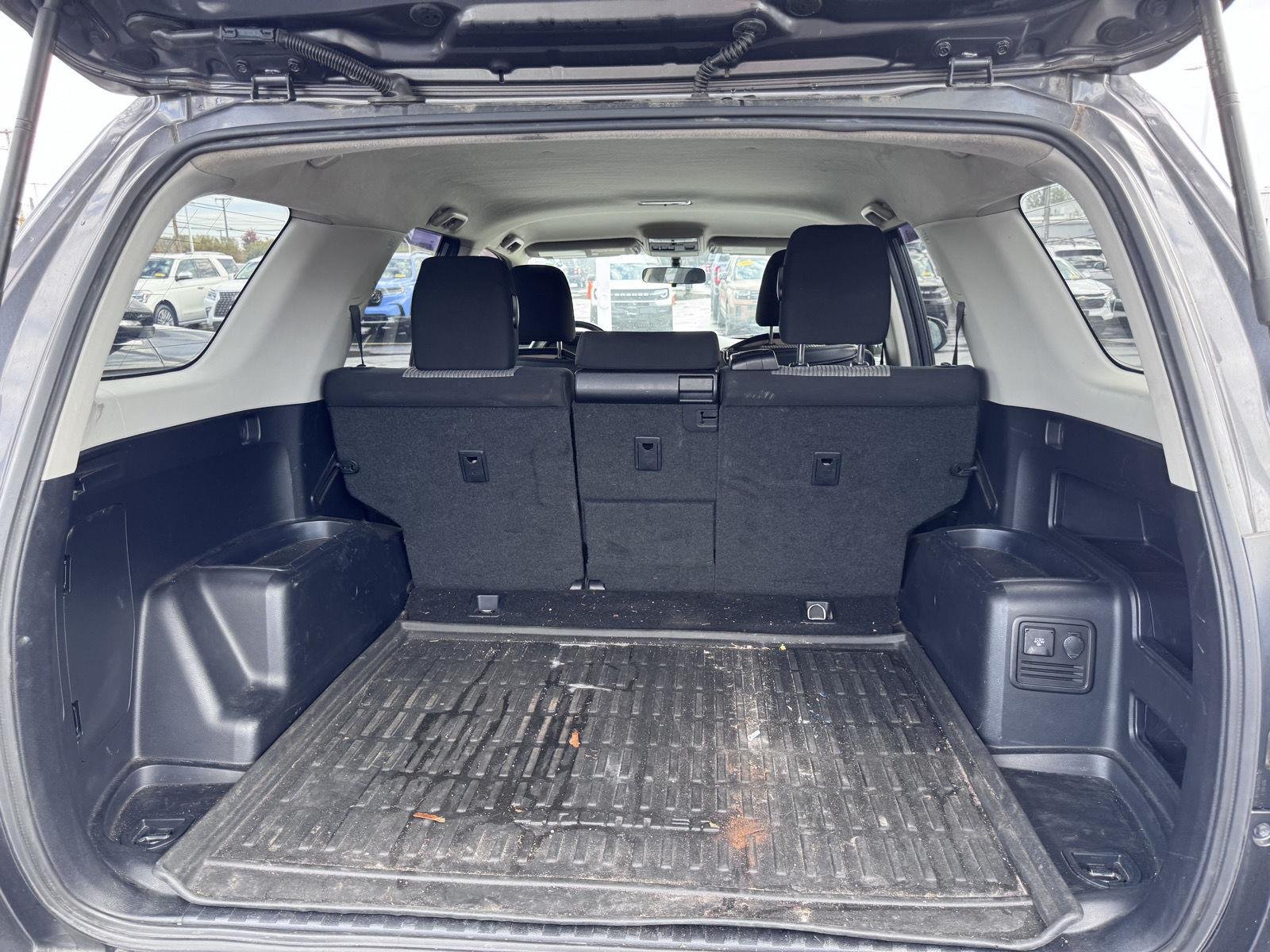 Used 2018 Magnetic Gray Metallic Toyota SR5 image 7