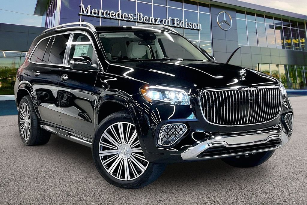 2026 Mercedes-Benz GLS's photo