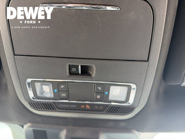 Used 2022 Black Metallic Ford Platinum image 22