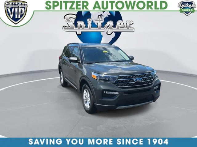 Certified Used 2024 Green Metallic Ford XLT image 3