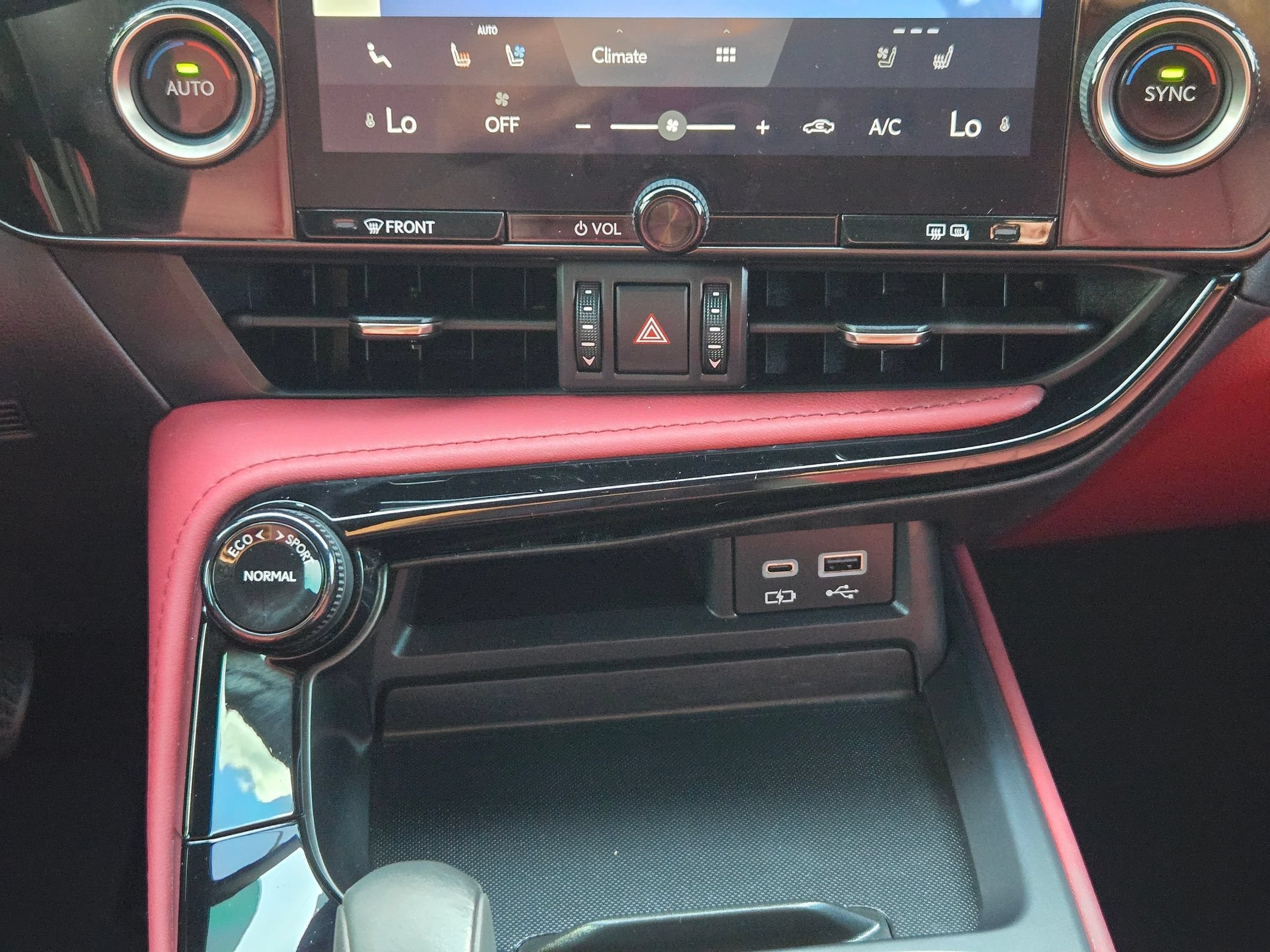 Used 2024 Silver Lexus NX 250 Premium image 18