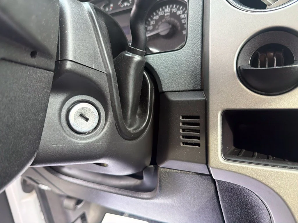 Used 2012 White Ford XLT image 27