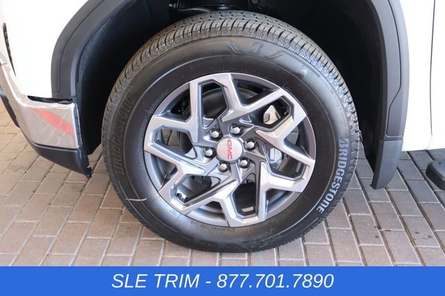 New 2026 Summit White GMC SLE image 10