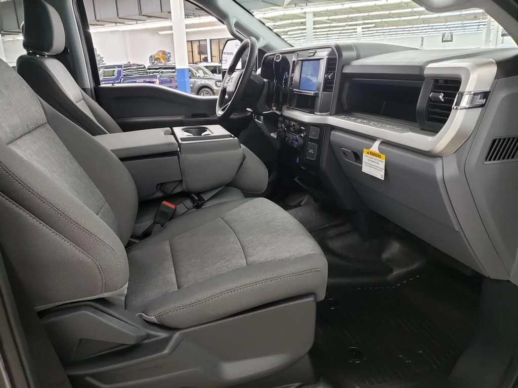 New 2026 Gray Ford XL image 18