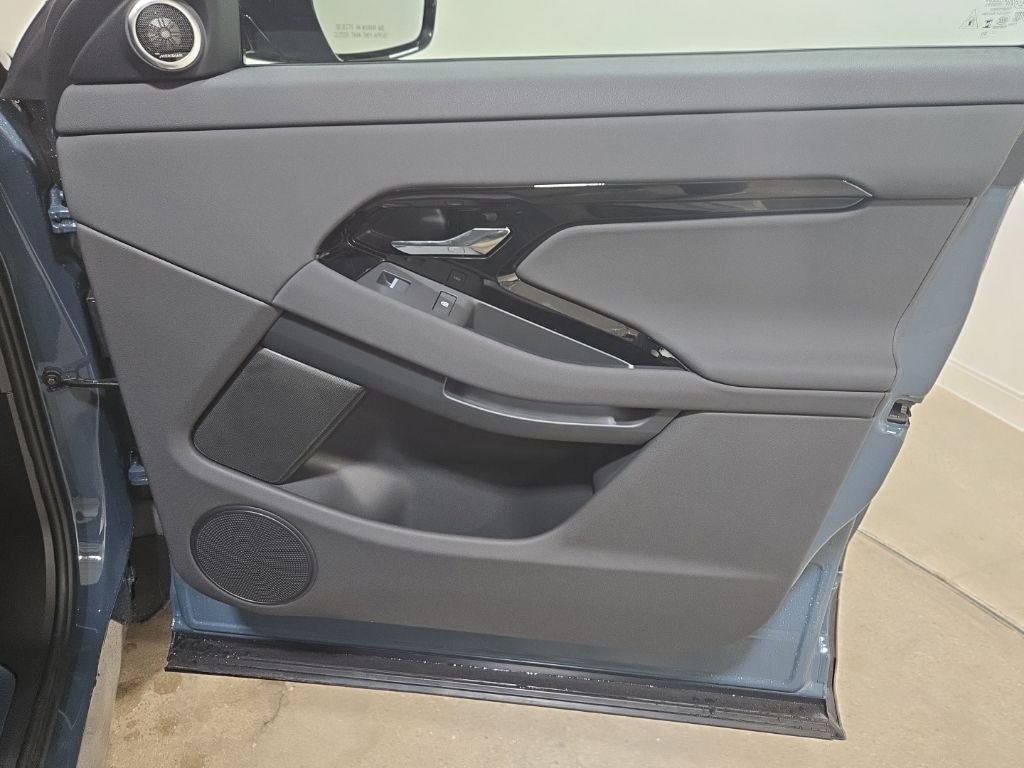 New 2026 Tribeca Blue LAND ROVER S image 22