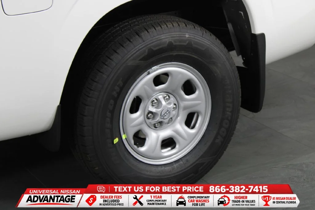 New 2027 Glacier White Nissan King Cab® S image 13