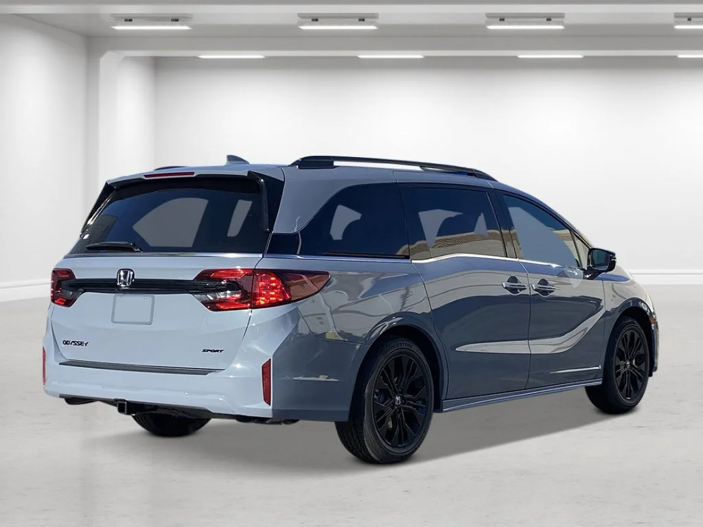 New 2027 Sonic Gray Pearl Honda Sport-L image 4