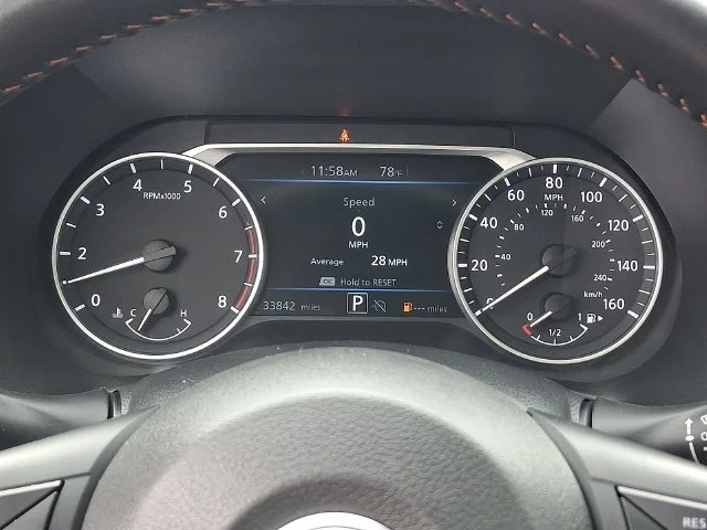 Used 2025 White Nissan SR image 19