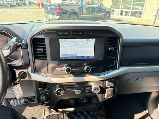 Used 2021 Oxford White Ford XLT image 21
