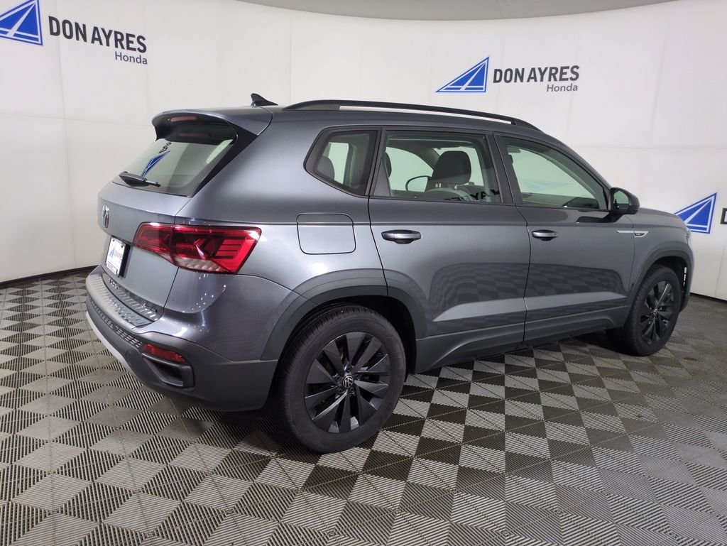 Used 2022 Platinum Gray Metallic Volkswagen 1.5T S image 5