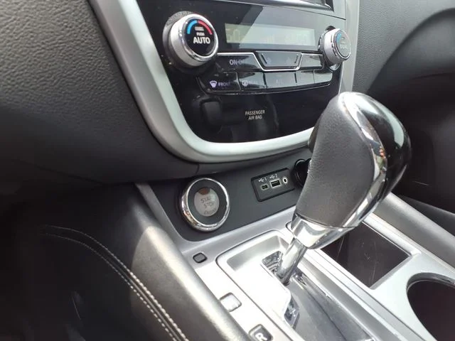 Used 2019 White Nissan SV image 10