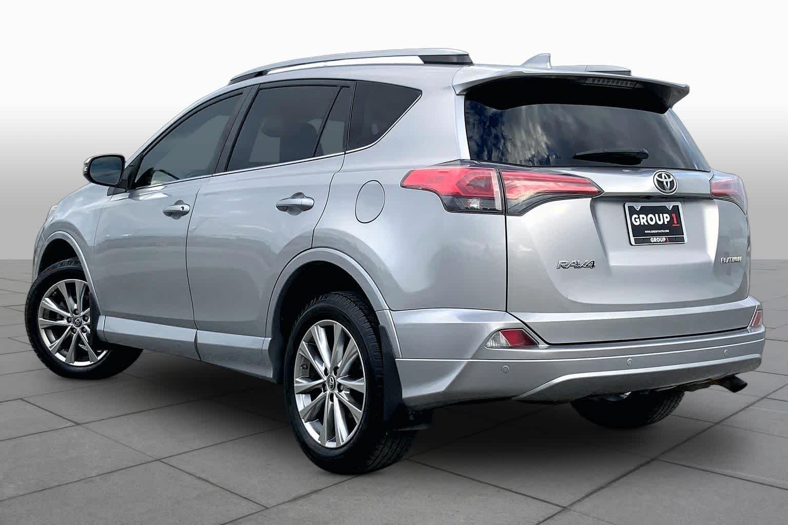 Used 2018 Silver Sky Metallic Toyota Limited image 12