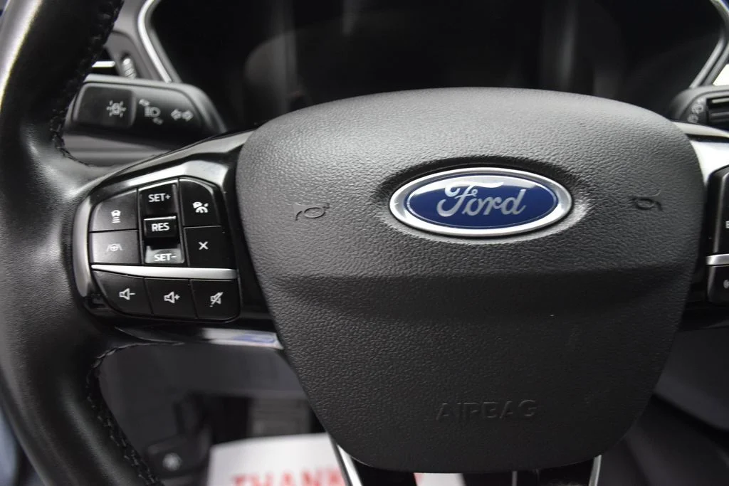 Used 2022 Blue Ford Titanium image 13