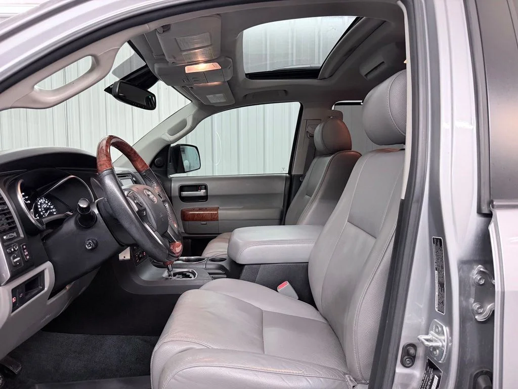 Used 2018 Silver Sky Metallic Toyota Platinum image 10