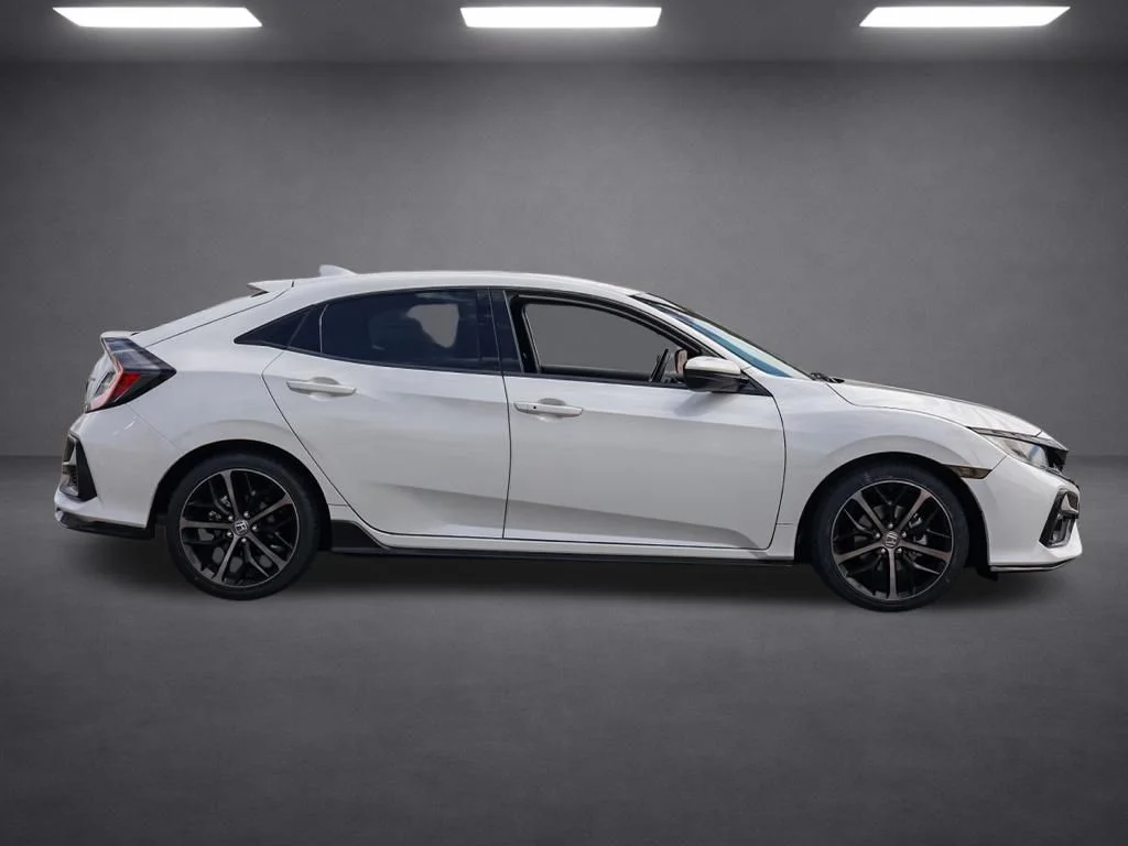 Used 2020  Honda Sport image 2