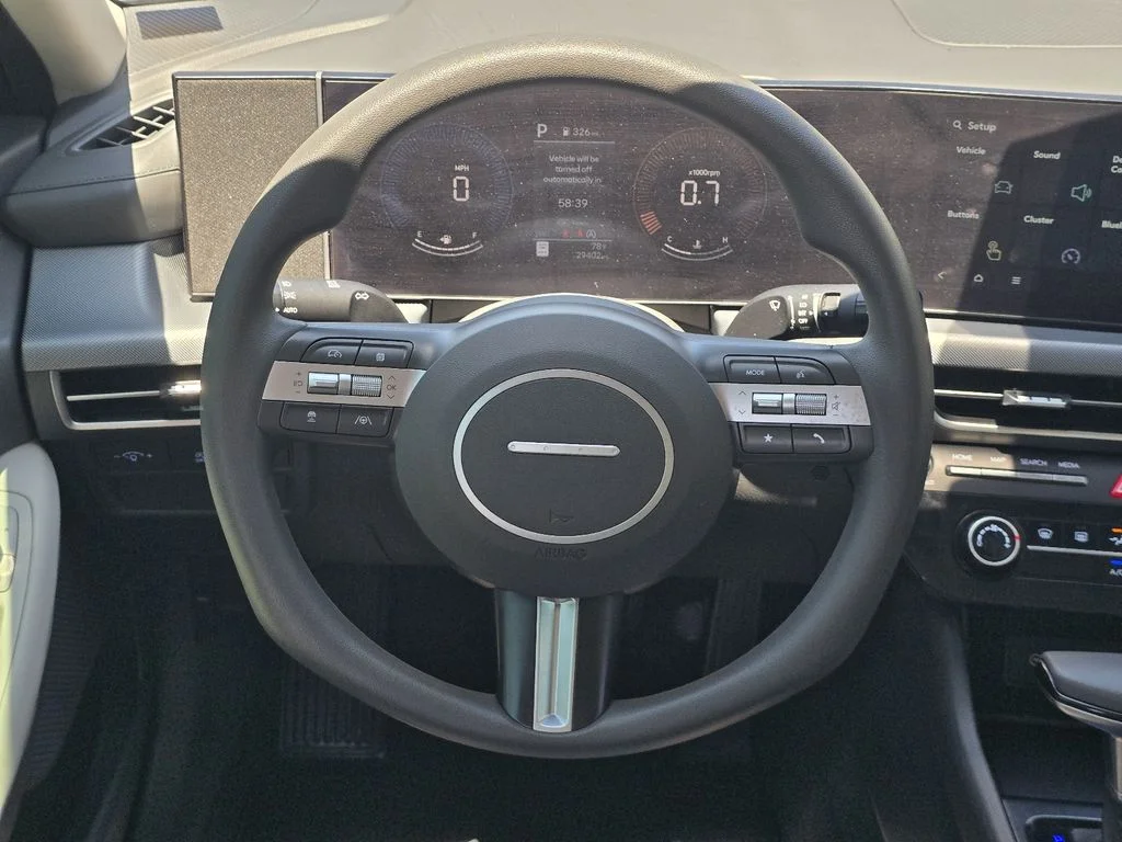Used 2025 Serenity White Hyundai SE image 14