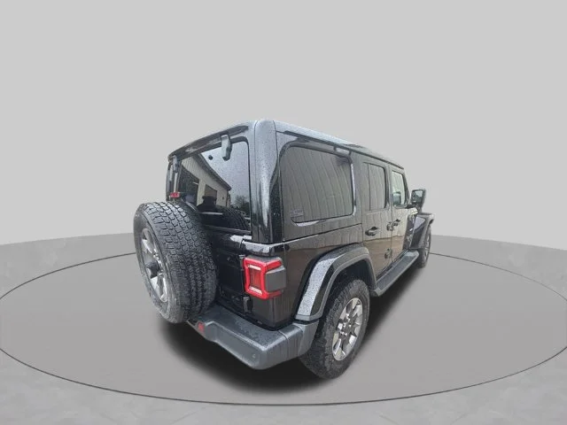 Used 2019 Black Jeep Unlimited Sahara image 3