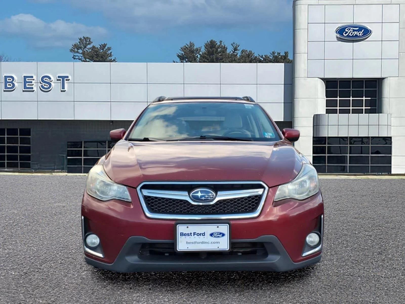 Used 2017 Venetian Red Pearl Subaru Premium image 10