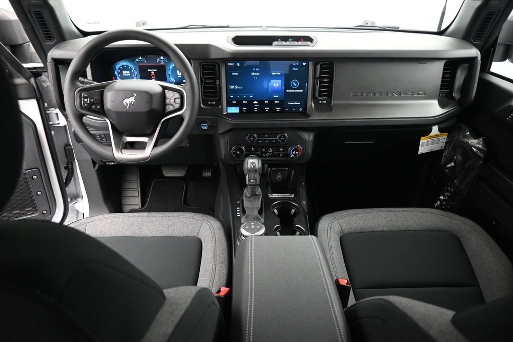 New 2026 Oxford White Ford Base image 19