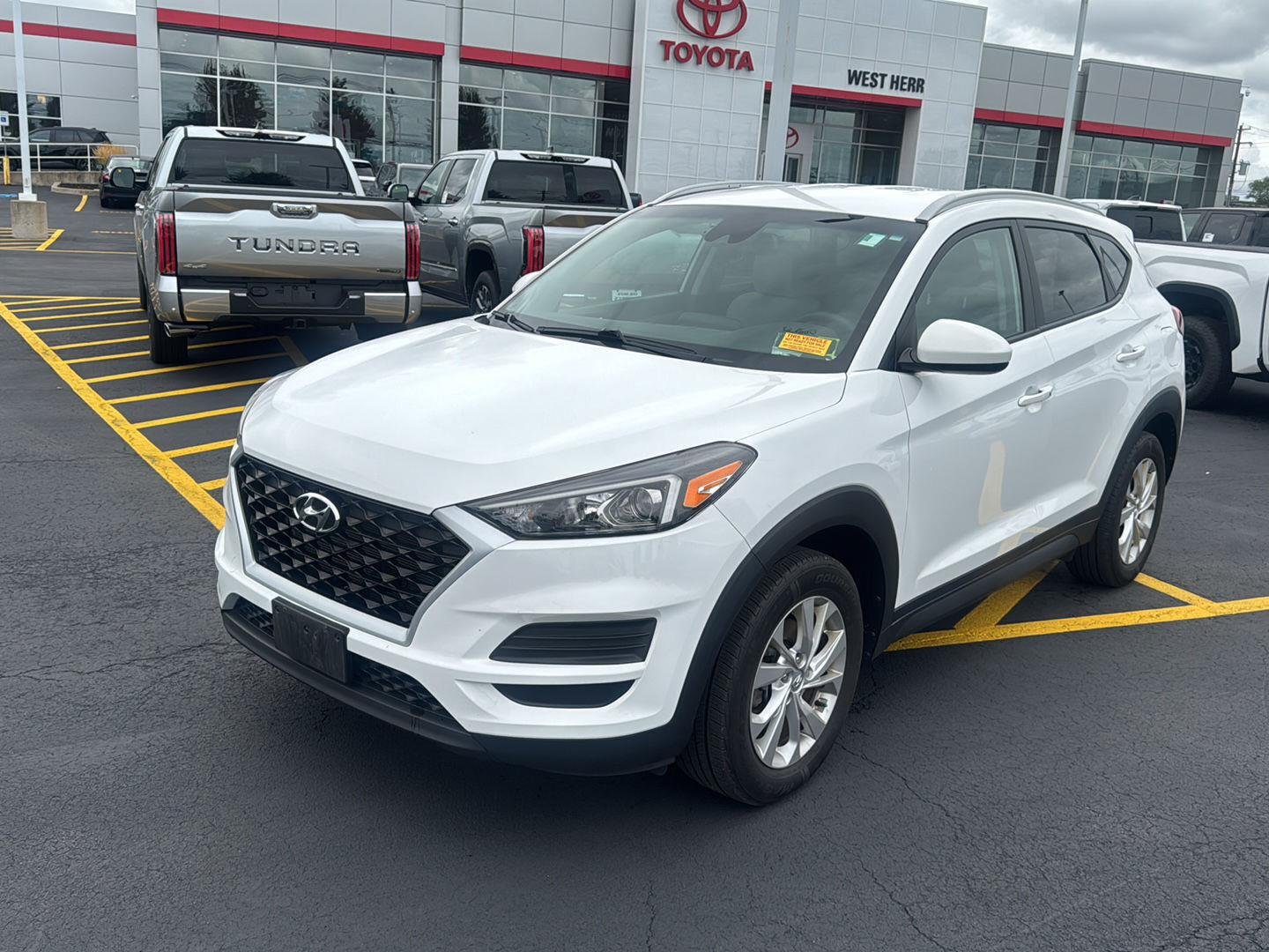 Used 2021 Winter White Hyundai Value image 3
