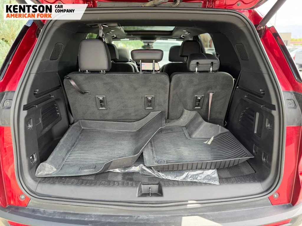 Used 2025 Red Chevrolet Z71 image 34