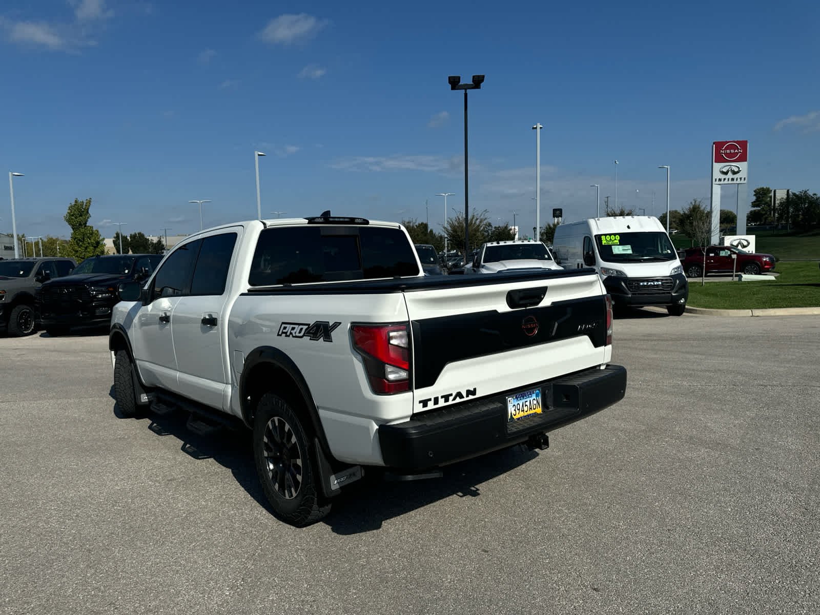 Used 2023 Glacier White Nissan PRO-4X image 7