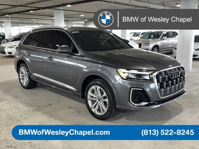 2025 Audi Q7 45 Premium quattro Tiptronic's photo