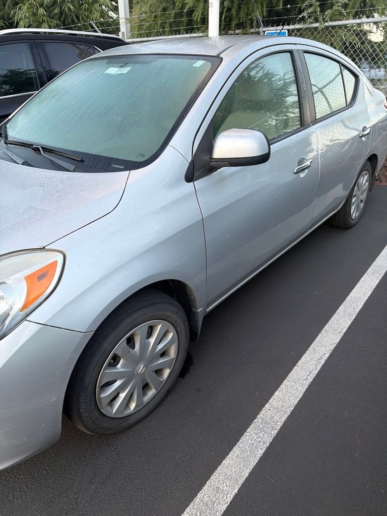 Used 2012 Brilliant Silver Metallic Nissan 1.6 SV image 2