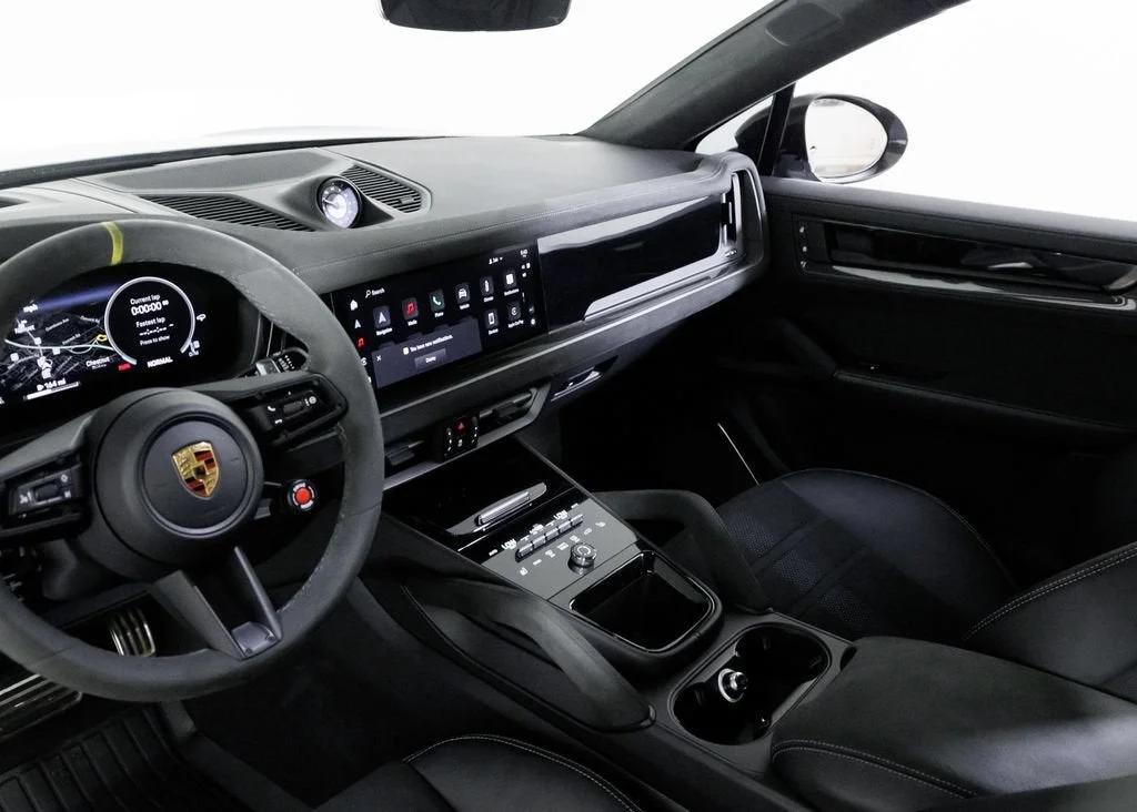 Used 2024 Arctic Grey Porsche Turbo GT image 17
