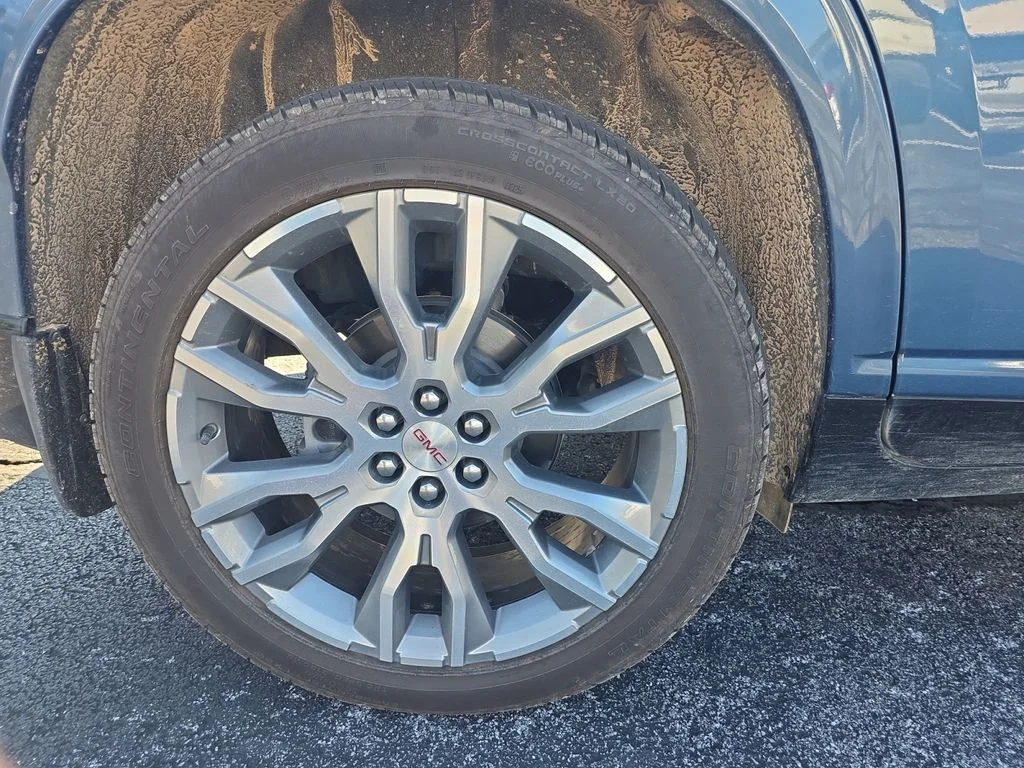 Used 2025 Blue GMC Denali image 26