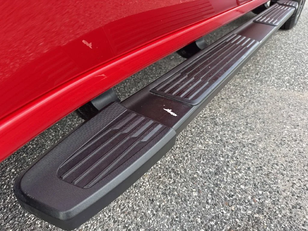 Used 2025 Red GMC Elevation image 13