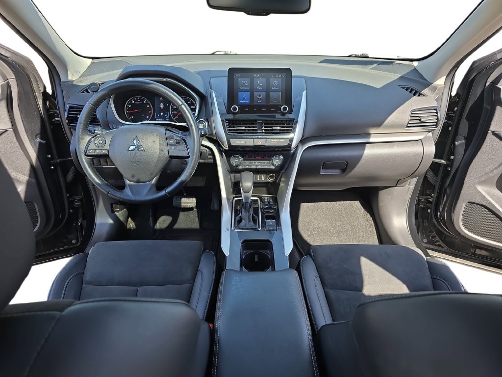 Used 2022 Black Mitsubishi SE image 10